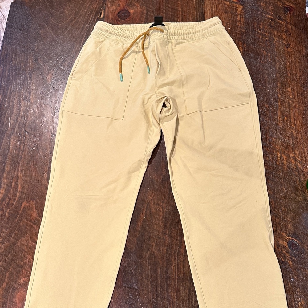Cotopaxi yellow Joggers for women